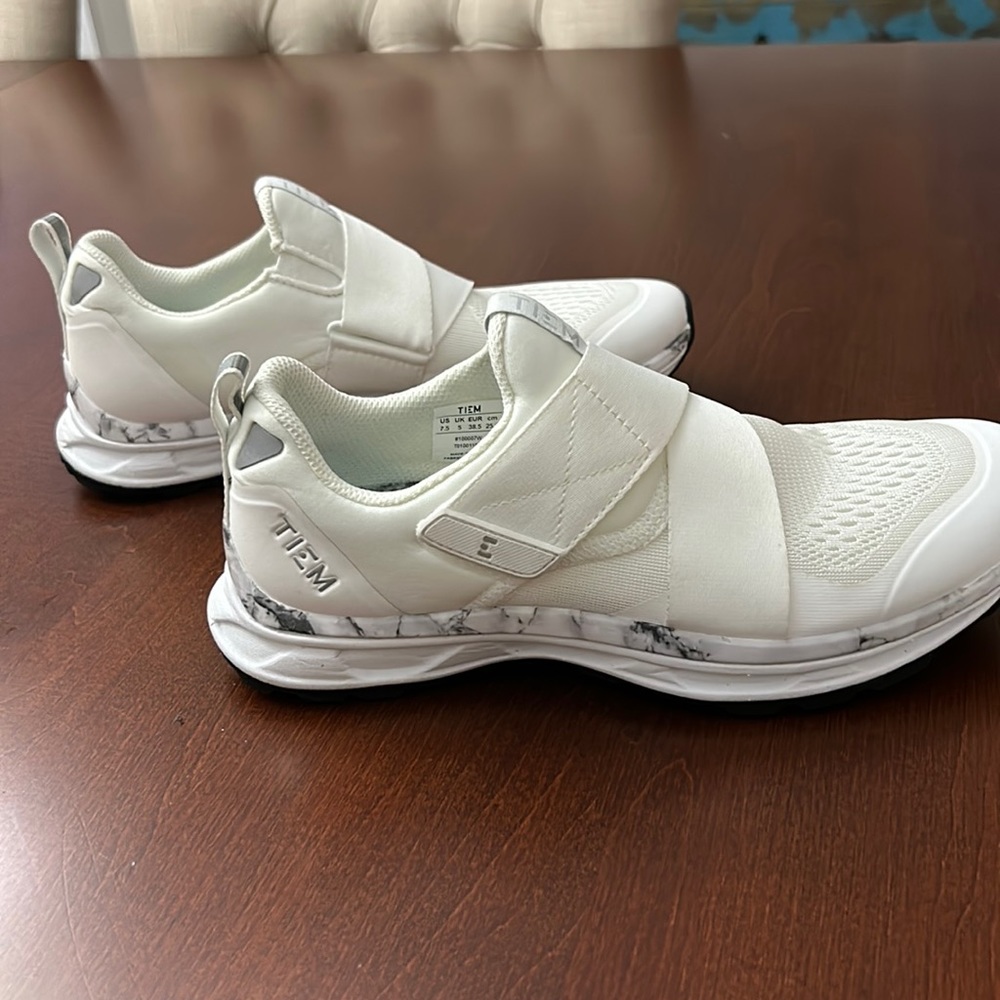 TIEM (cycle) sneakers